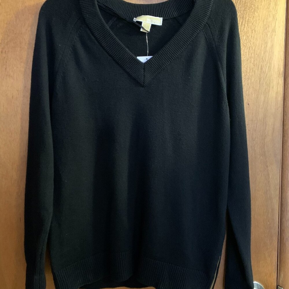 Michael Kors Black V Neck side zippers Women’s Sweater Small Classic